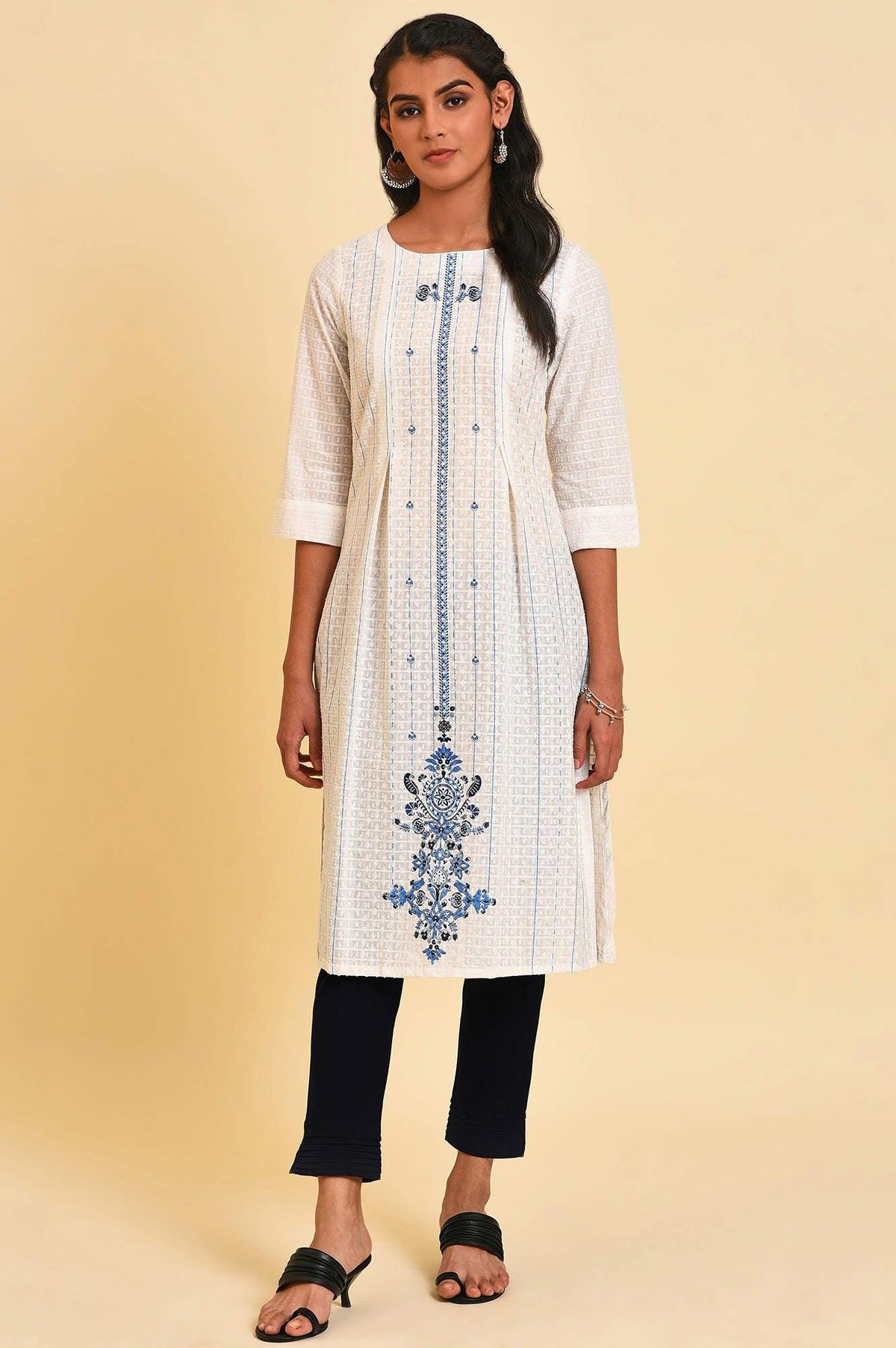 White Placement Print Dobby Plus Size kurta - 20