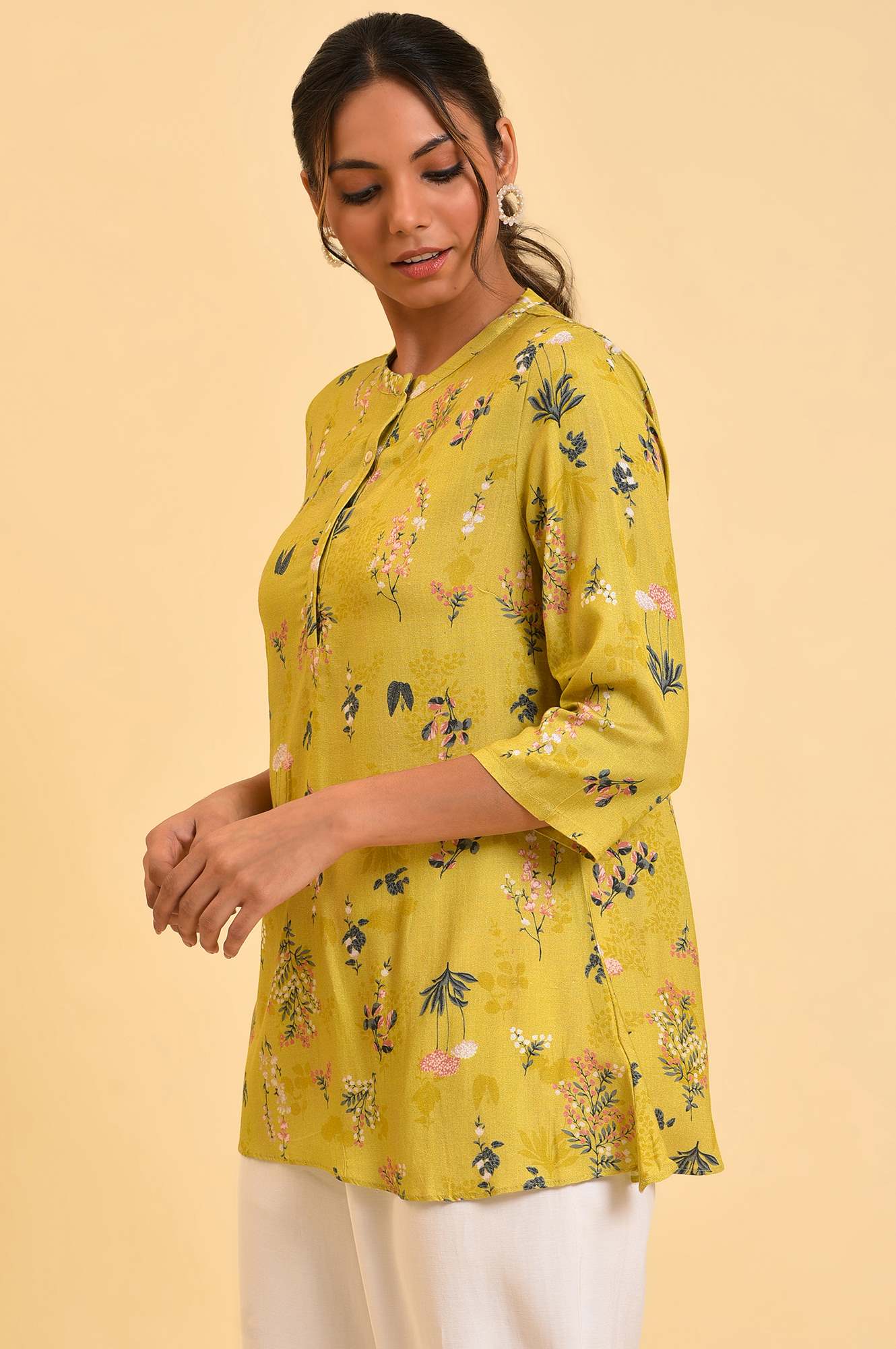 Yellow Floral Straight Top
