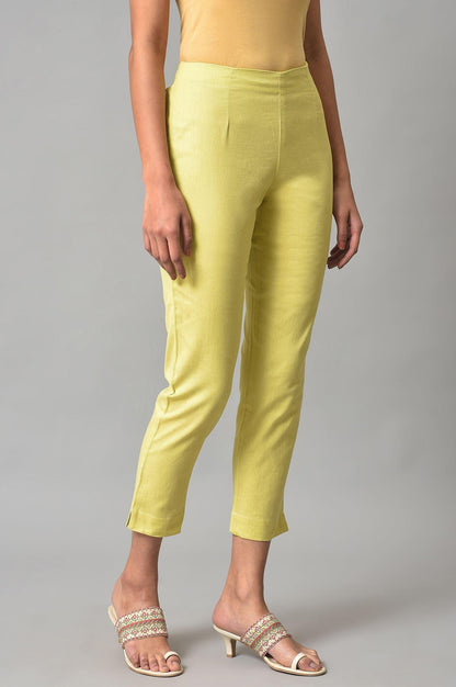 Green Solid Slim Pants - wforwoman