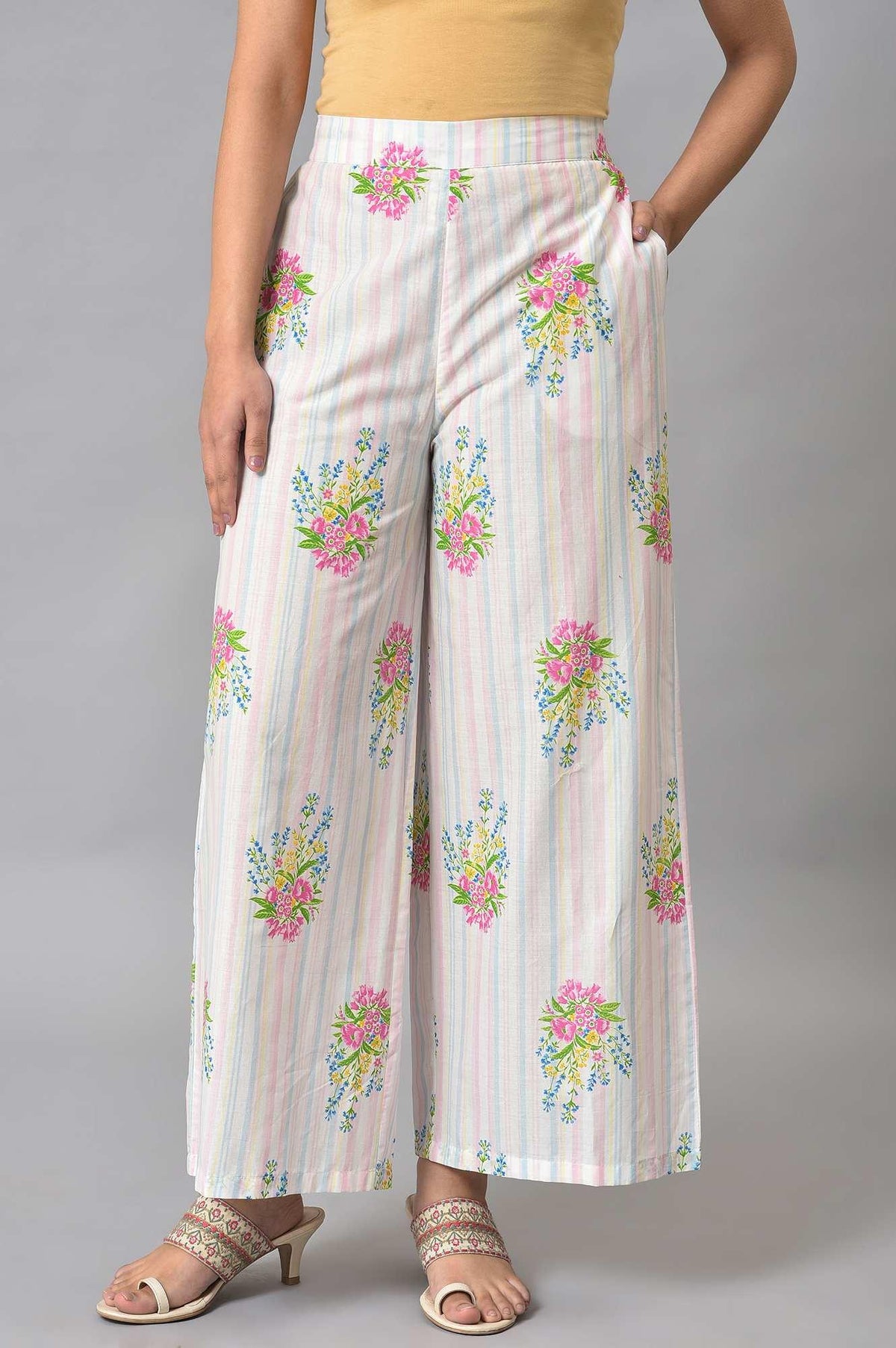 Ecru And Pink Floral Printed Parallel Pants - S