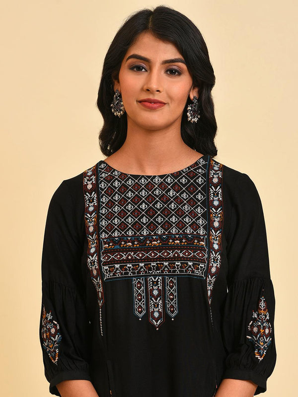 Black Embroidered Tunic And Tights Set