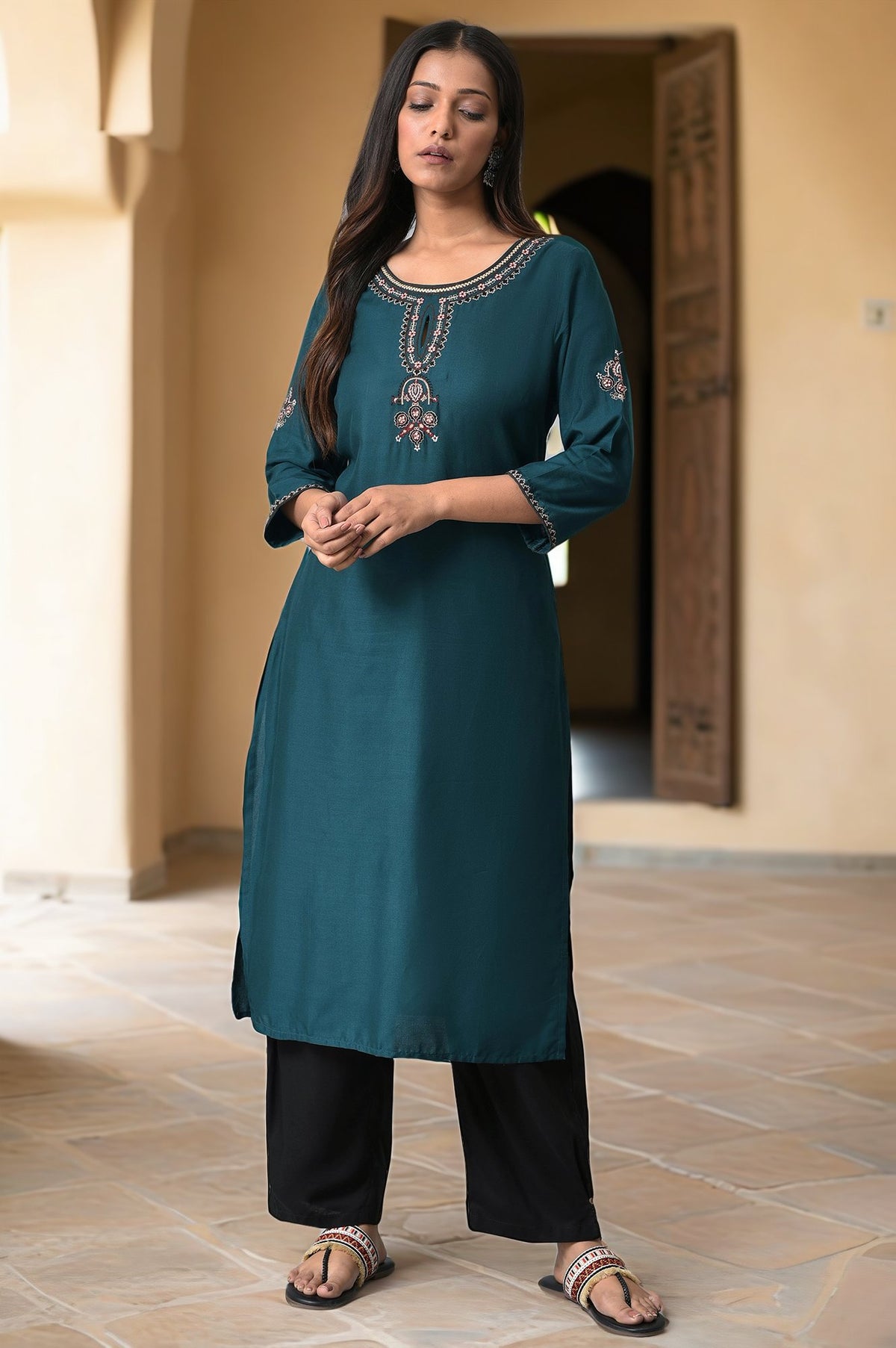 Teal Embroidered kurta Set - XS