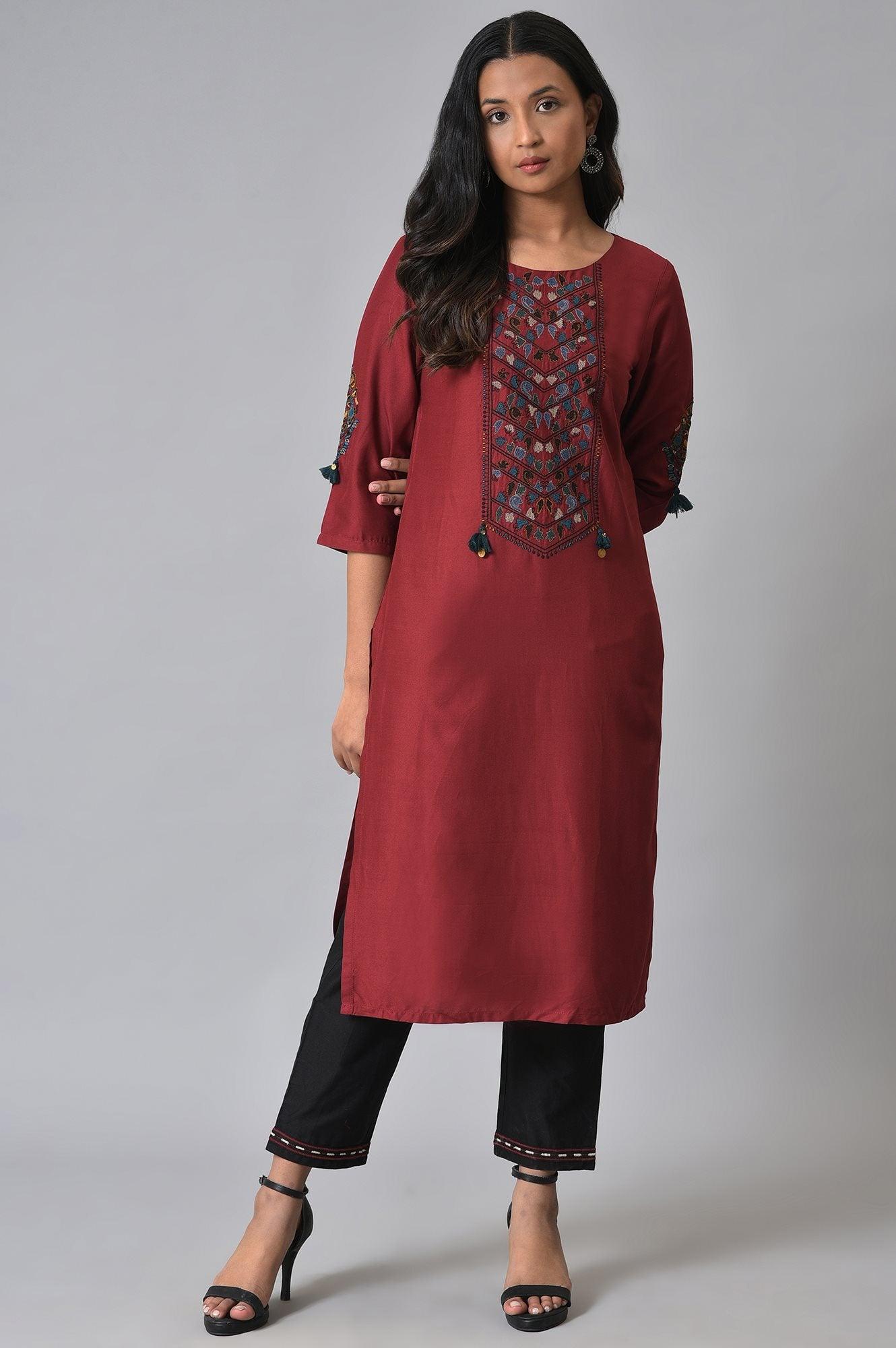 Maroon Round Neck Embroidered kurta Set - wforwoman
