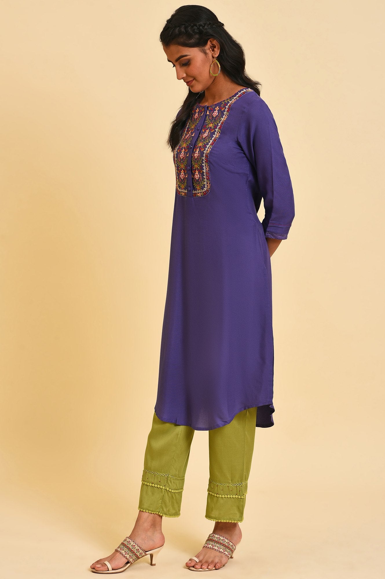 Purple Embroidered kurta Set