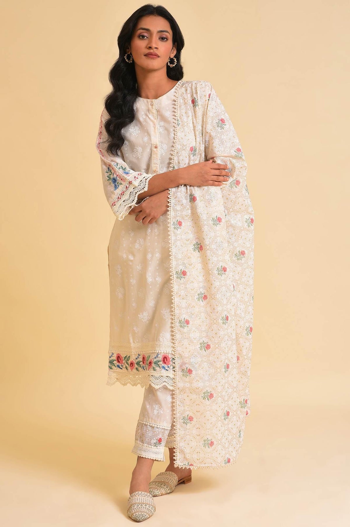 Plus Size Ecru Printed Festive kurta, Pants & Dupatta Set - 20