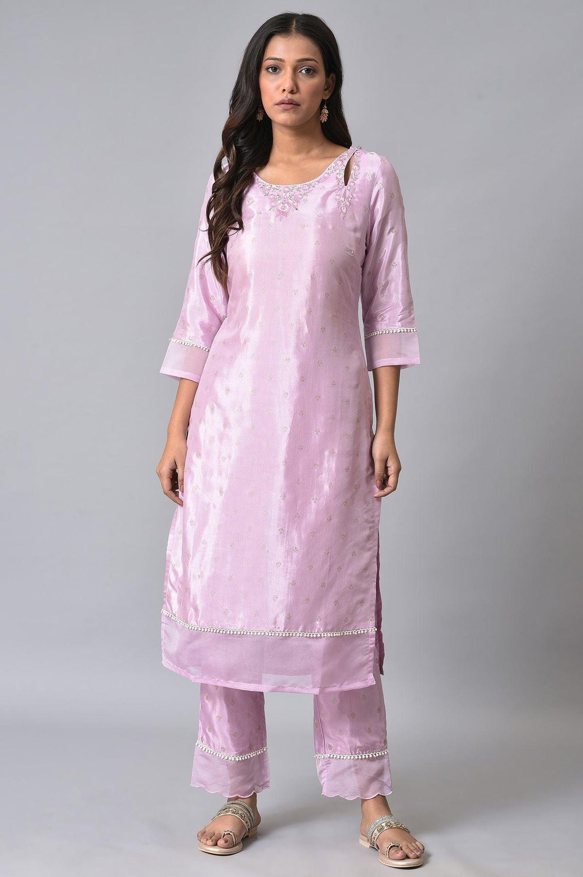Light Purple Embroidered kurta Set - XS