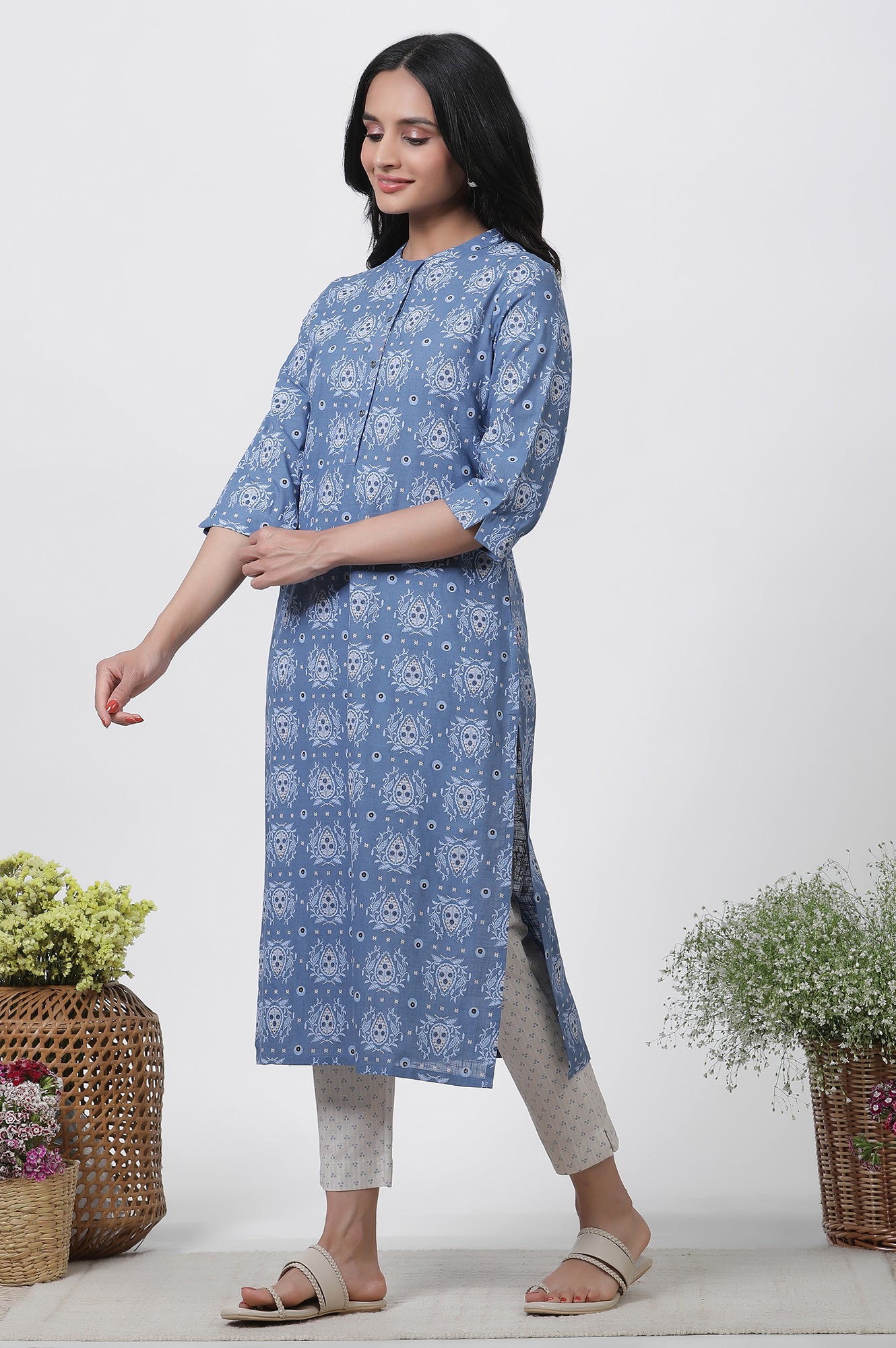 Blue Printed Casual Kurta And Slim Pants Set