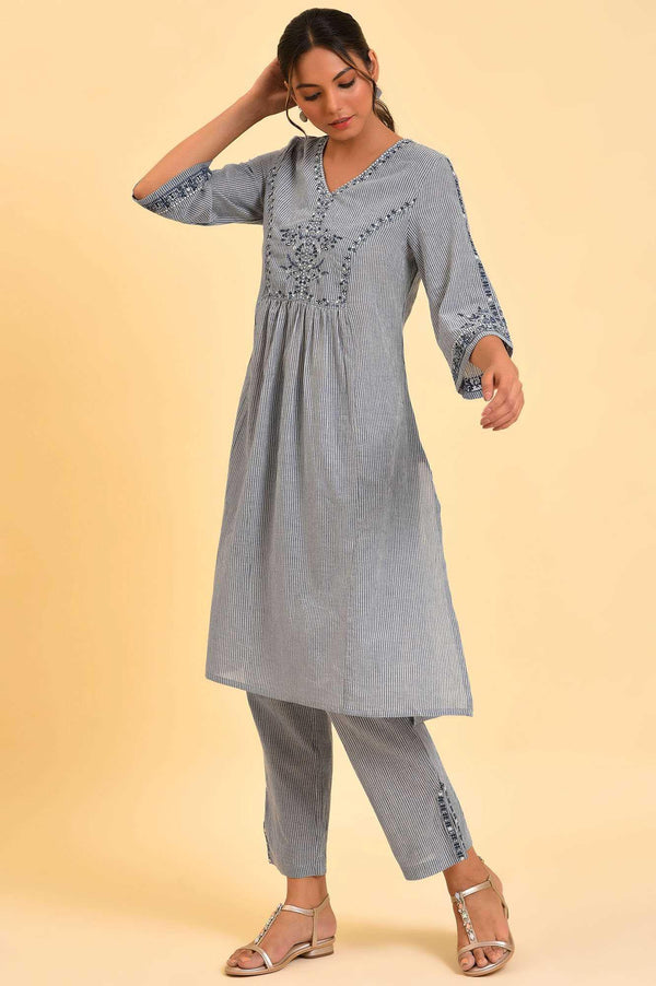 Blue Embroidered kurta & Pants Co-Ord Set