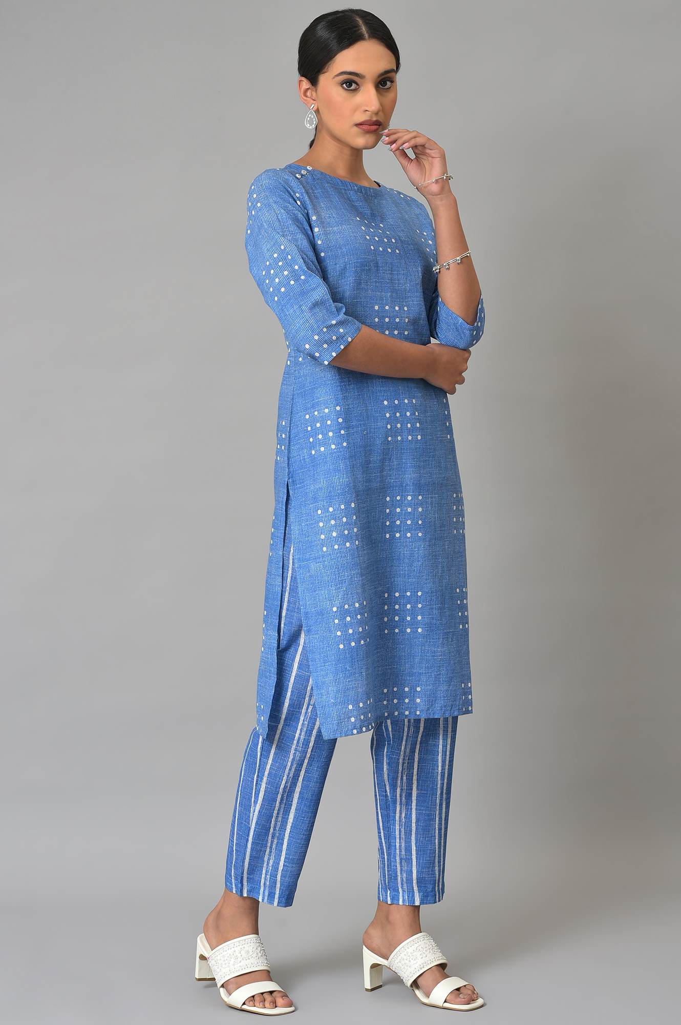Blue Printed Kurta And Pants Co-Ord Set - wforwoman
