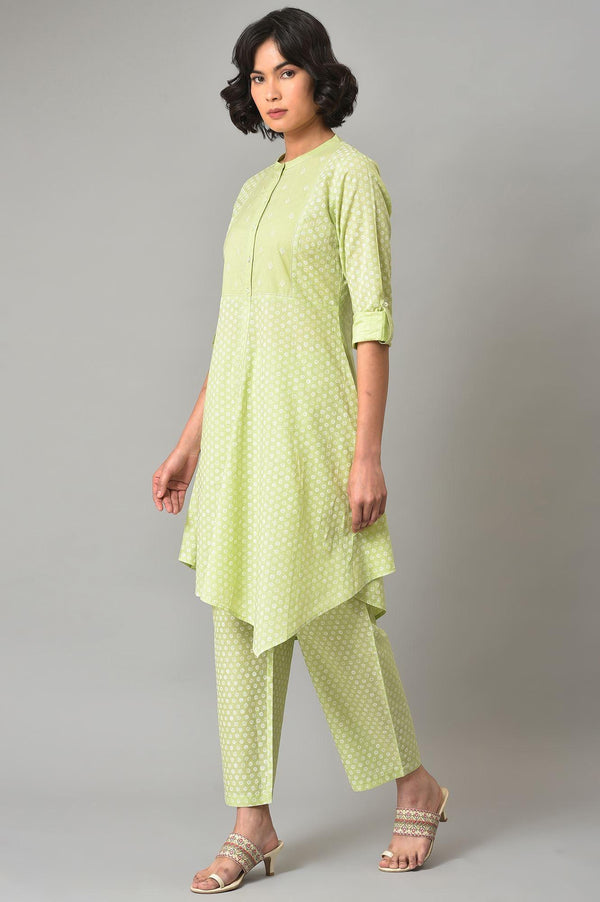 Pistachio Green Embroidered kurta And Pants Co-Ord Set