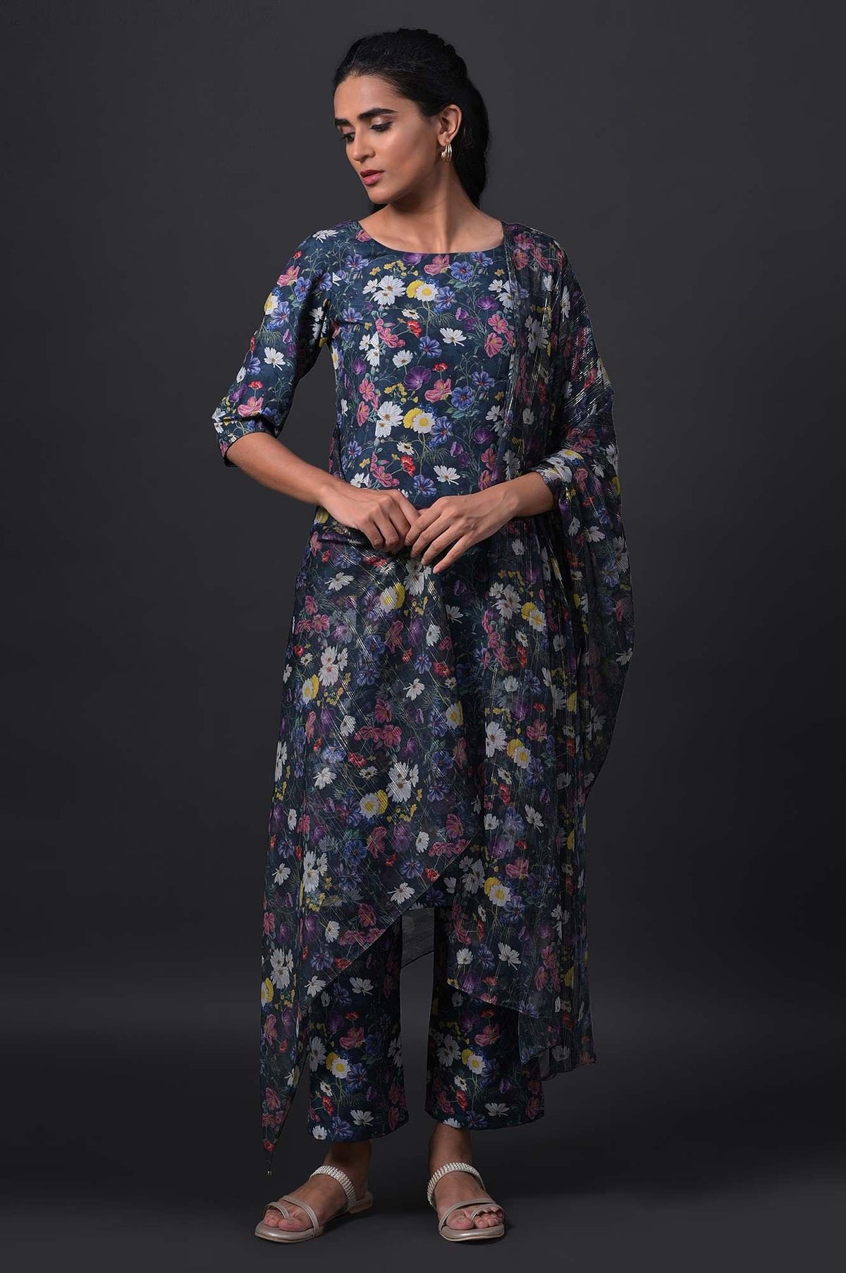 Dark Green Floral Print kurta With Straight Pants And Dupatta - XS