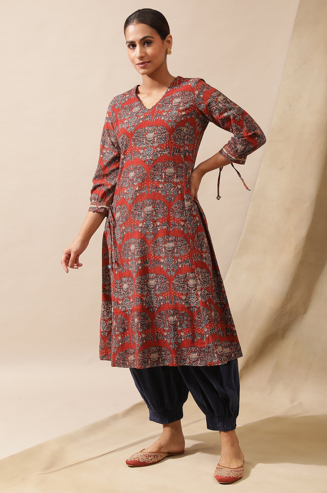 Red Hand Block Print Kurta In Cotton Slub