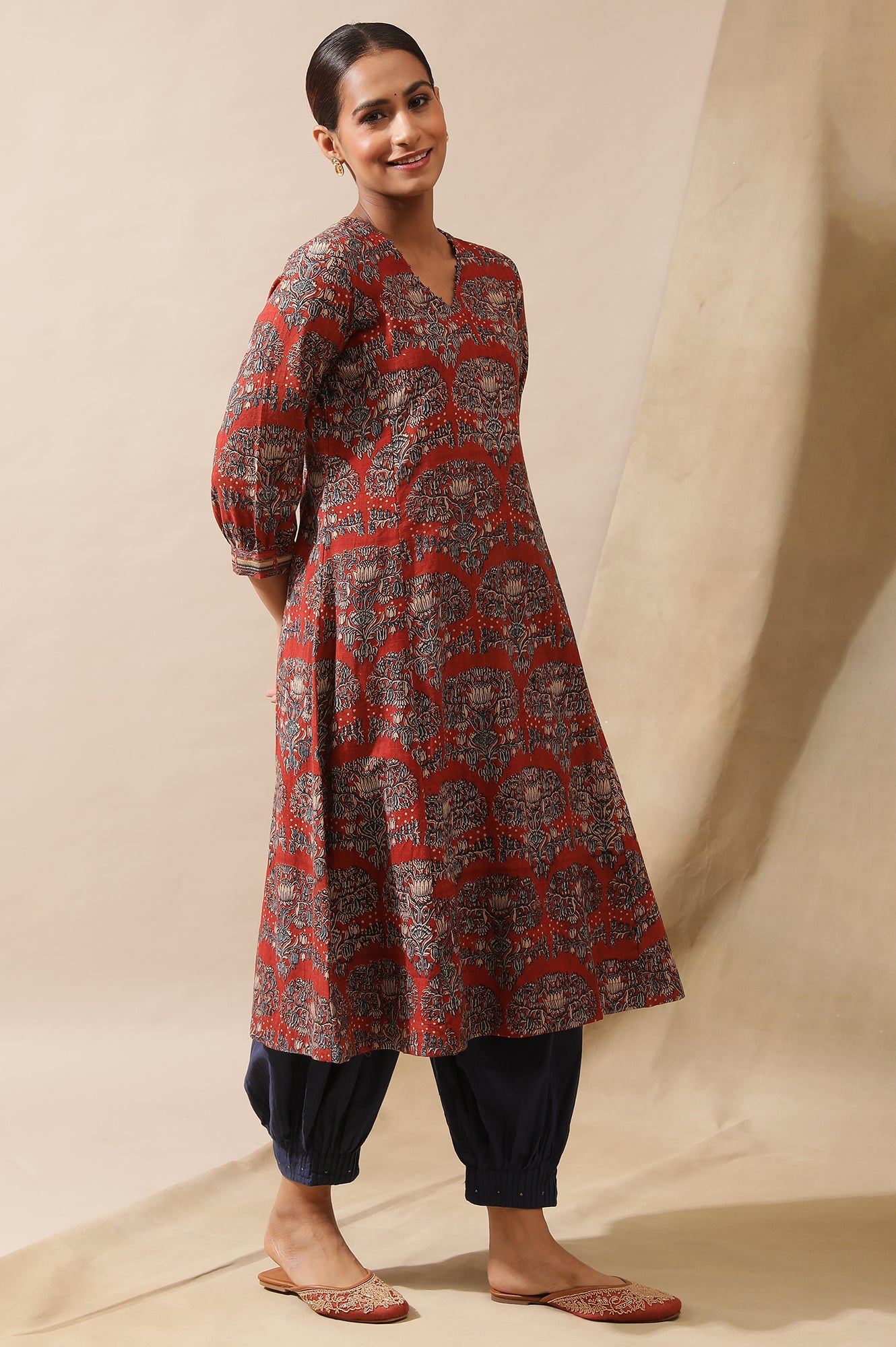 Red Hand Block Print Kurta In Cotton Slub