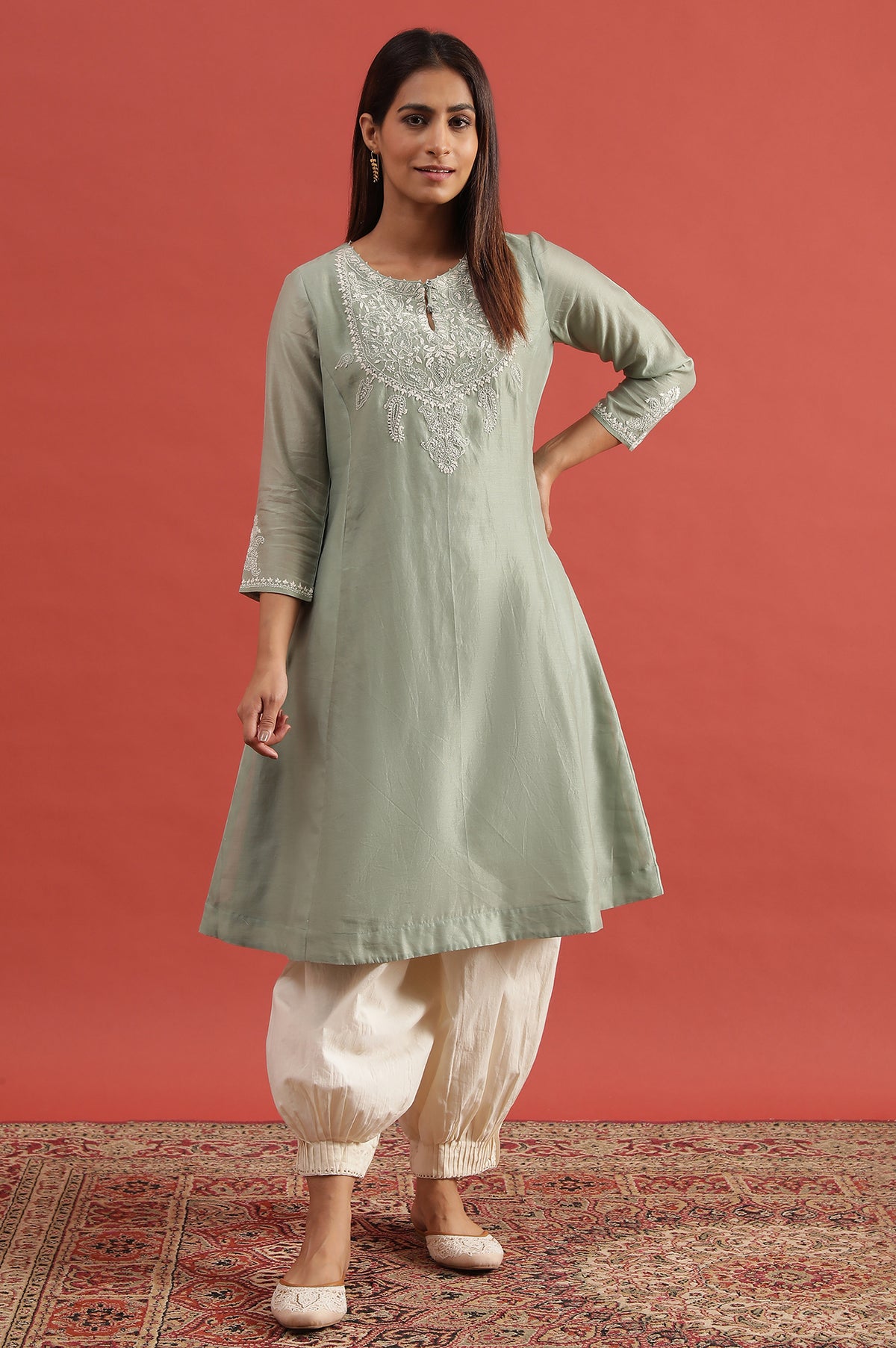Light Green Chikankari Kurta In Cotton Silk - XS
