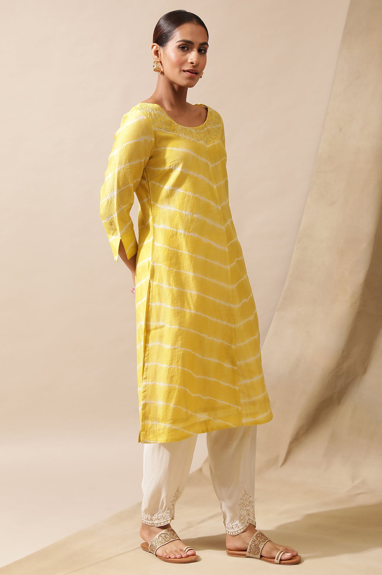 Yellow Cotton Silk Lehariya Kurta With Mukaish Embroidery