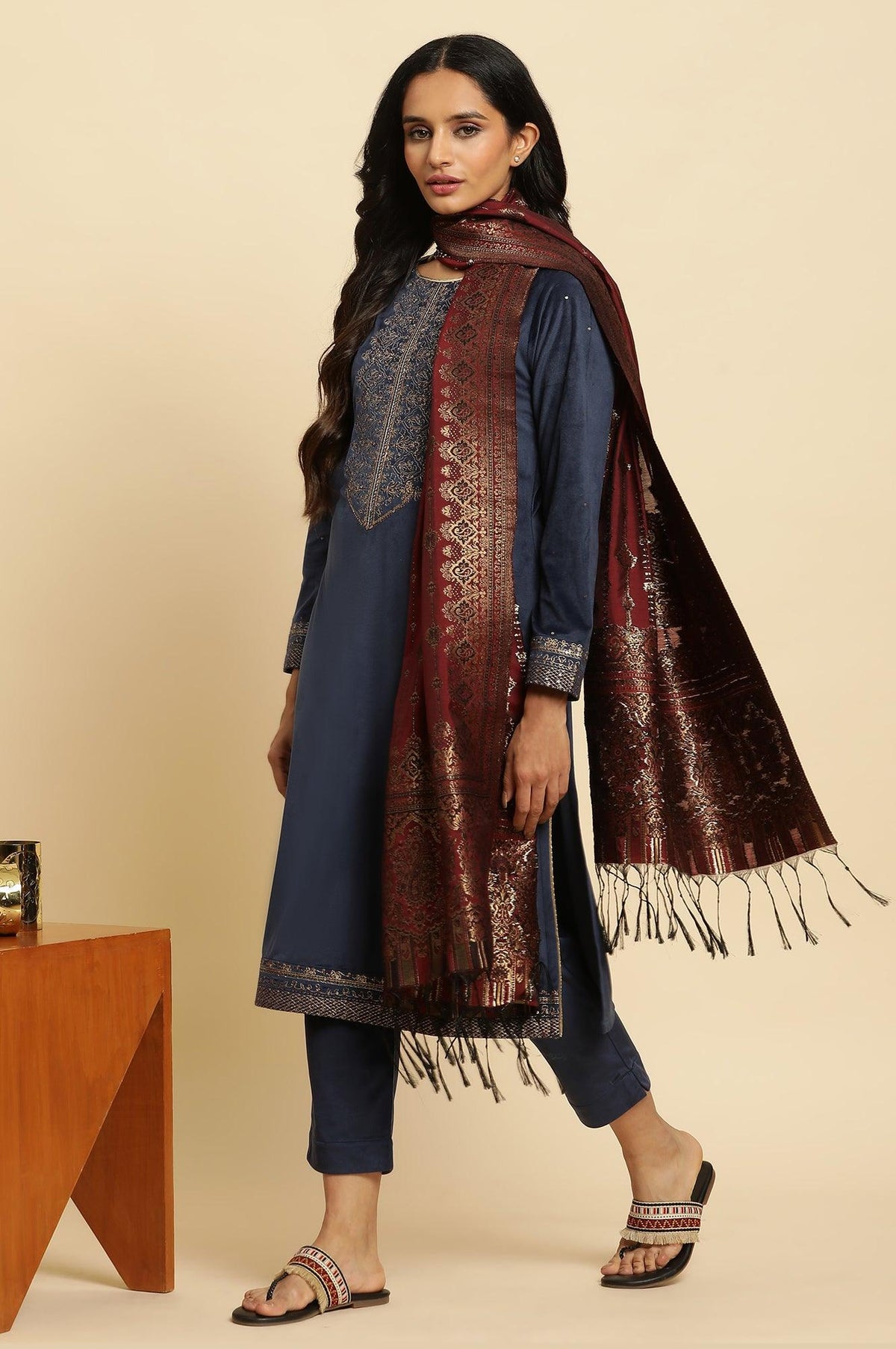 Blue Velvet Embroidered Kurta, Pants And Jacquard Dupatta Set - XS