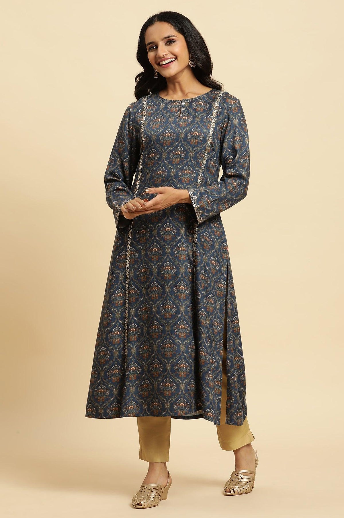 Blue Flared Booti Printed Winter Kurta - XS