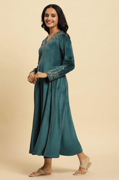 Teal Green Embroidered Flared Velvet Kurta - wforwoman