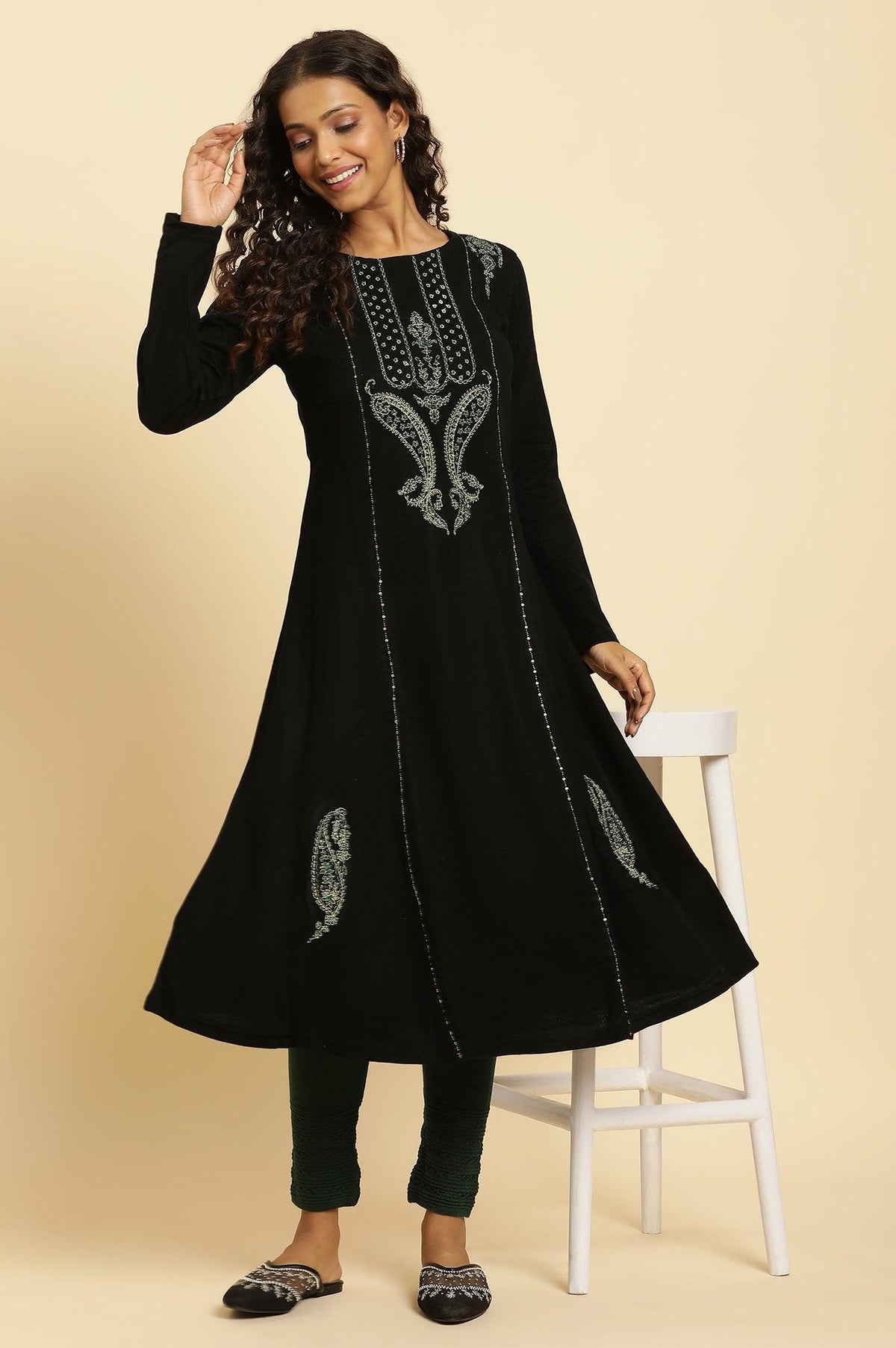 Black Paisley Embroidered Winter Flared Kurta And Tights Set - XS