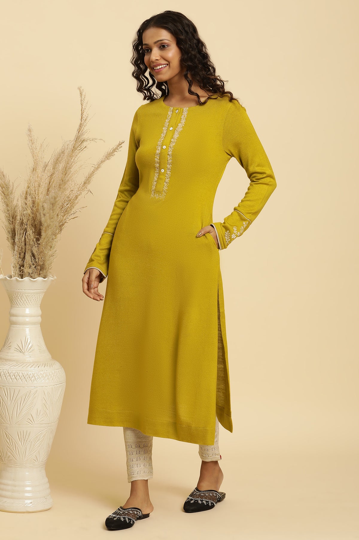 Sulphur Green Embroidered Winter Kurta And Tights Set - XS