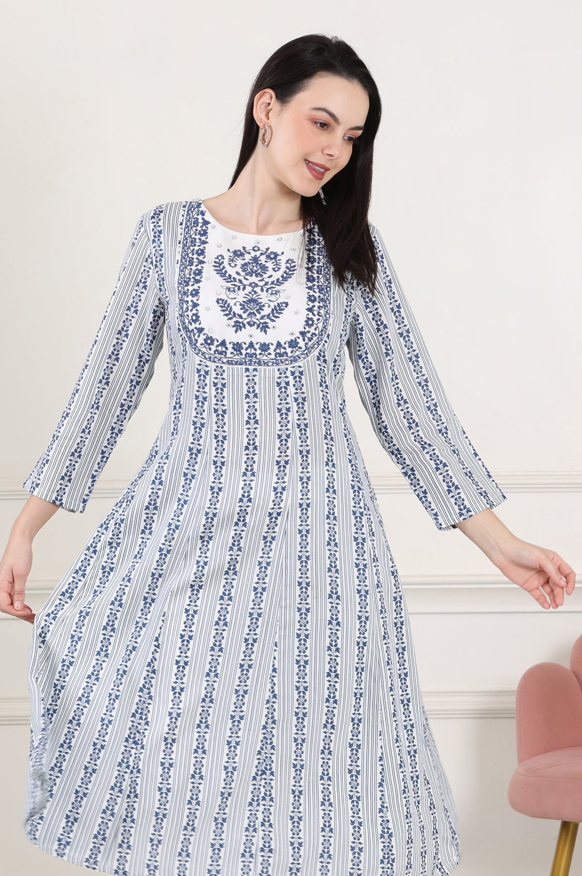 White And Blue Floral Printed Thread Embroidered A-Line Rayon Flax Kurta - XS