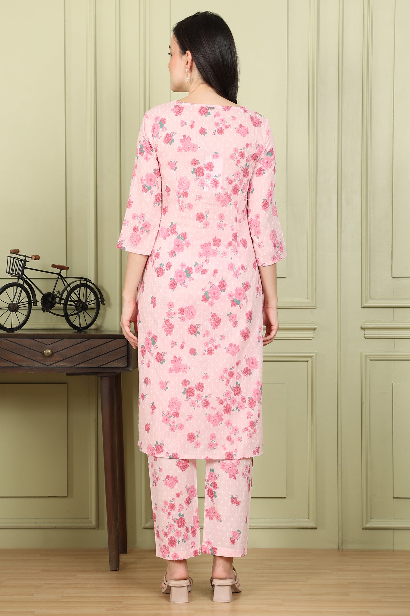 Pink Floral Printed Pure Cotton Straight Kurta And Pants Co-Ord Set - wforwoman