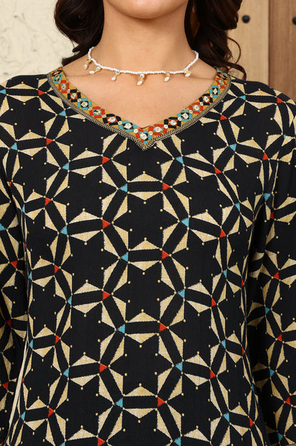 Black Geometric Printed V-Neck Rayon Crepe Kurta With Sequin Detailing - wforwoman