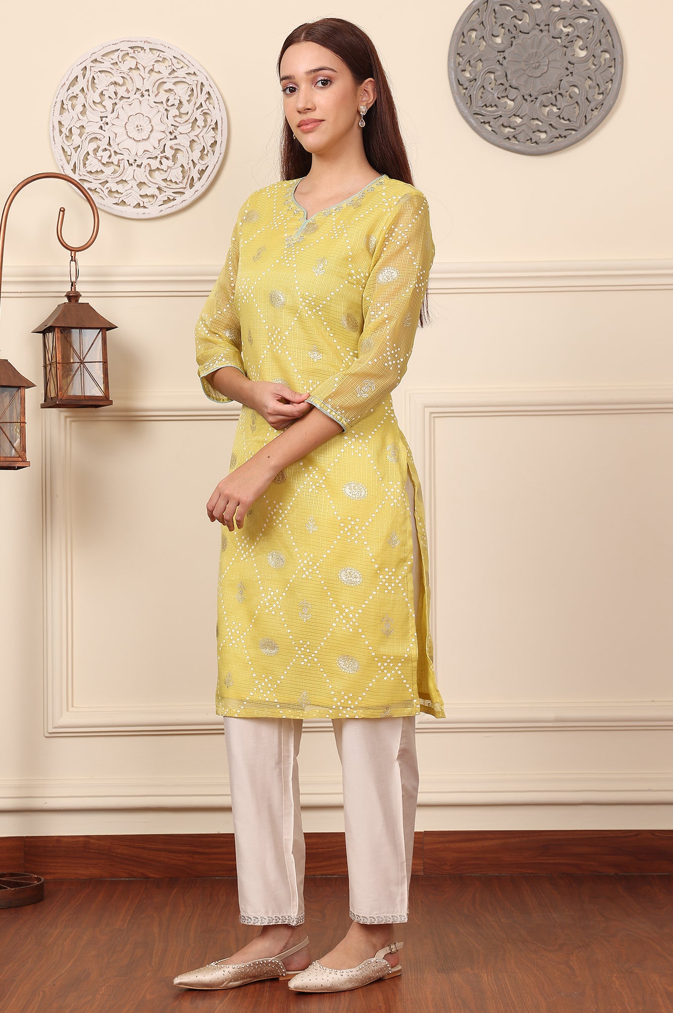 Yellow Geometric Foil Printed Zari Embroidered Straight Kota Doriya Kurta