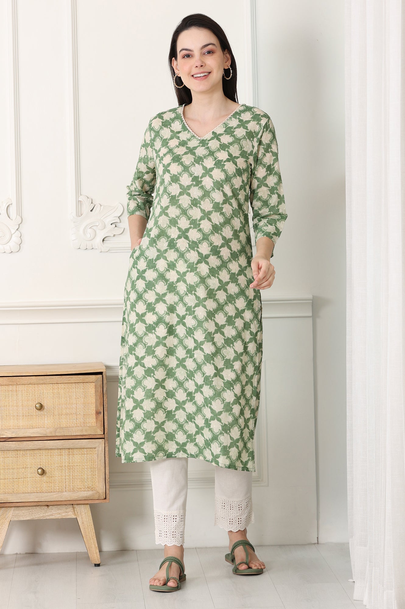 Green Floral Printed Cotton Blend Textured Straight Kurta - wforwoman