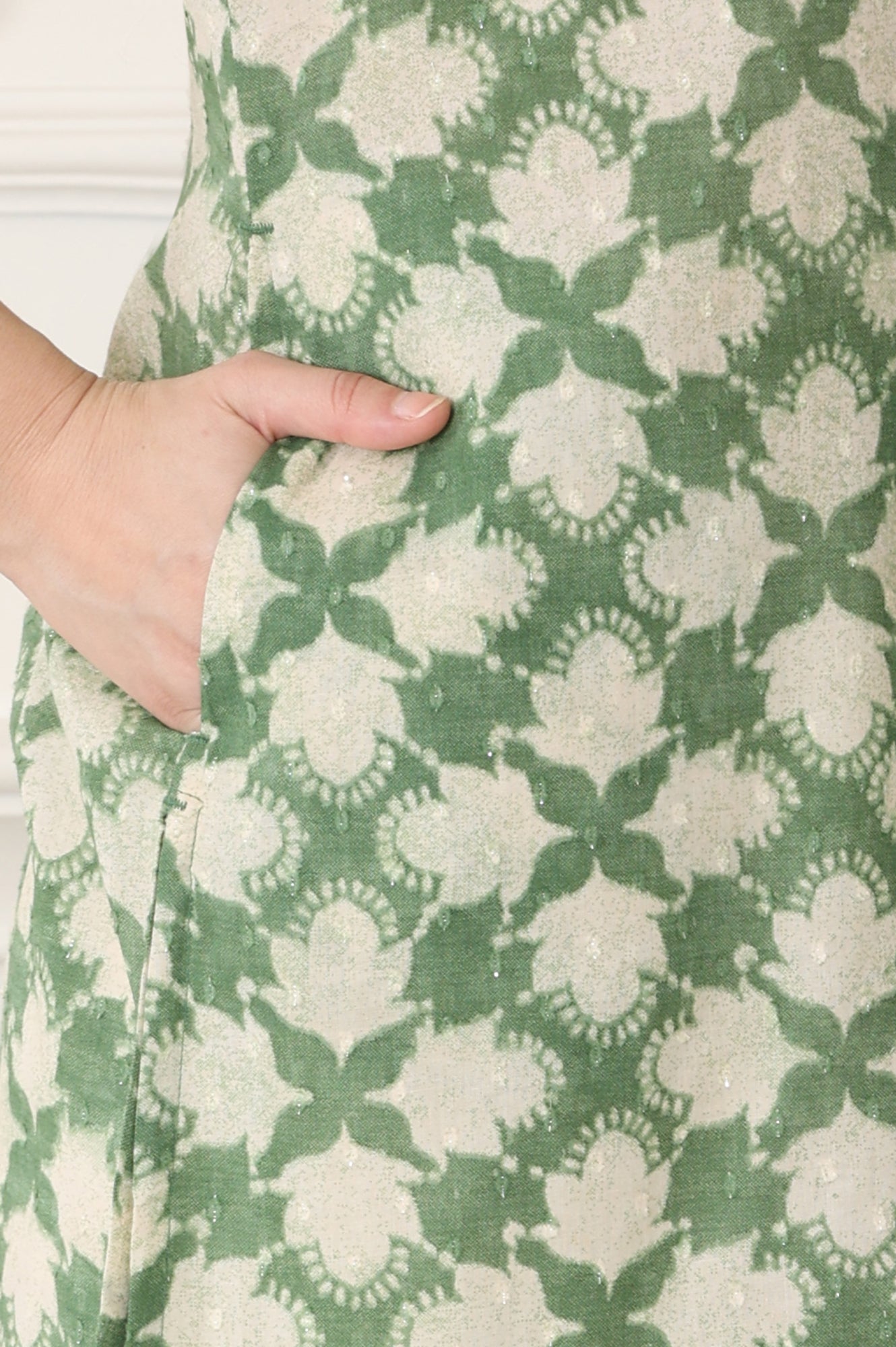 Green Floral Printed Cotton Blend Textured Straight Kurta - wforwoman