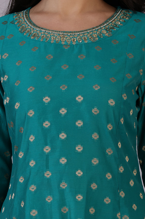 Teal Green Yarn-Dyed Chanderi Straight Kurta with Embroidered Neck