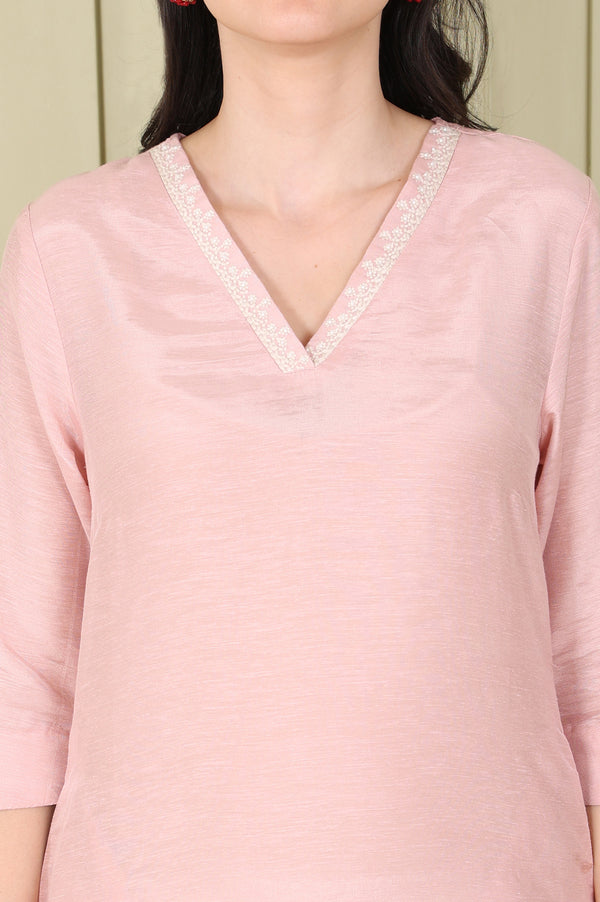 Pink Snow Linen Straight Kurta with Thread Embroidery