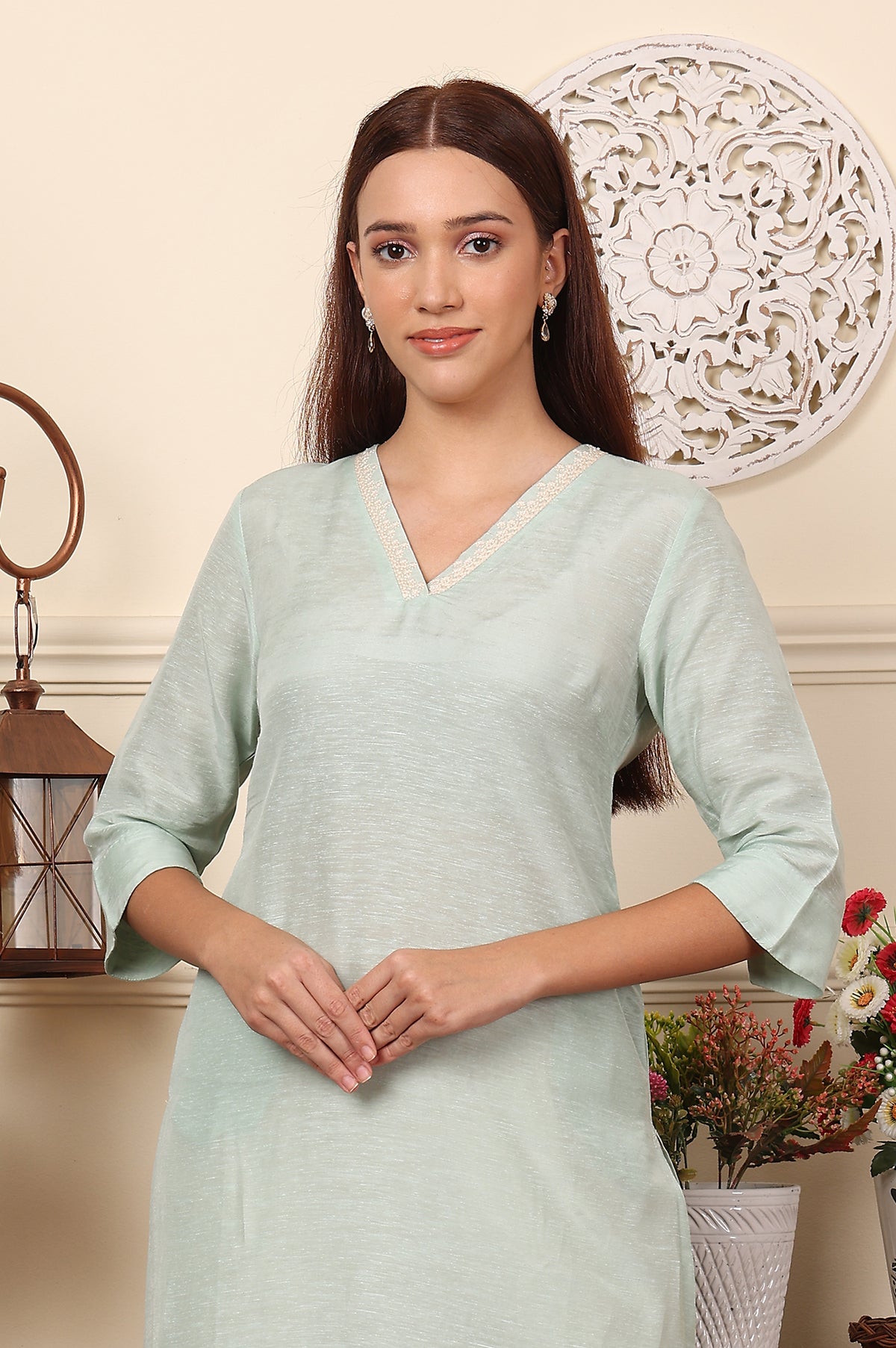 Blue Solid Snow Linen Straight Kurta With Thread Work On Neck - XS