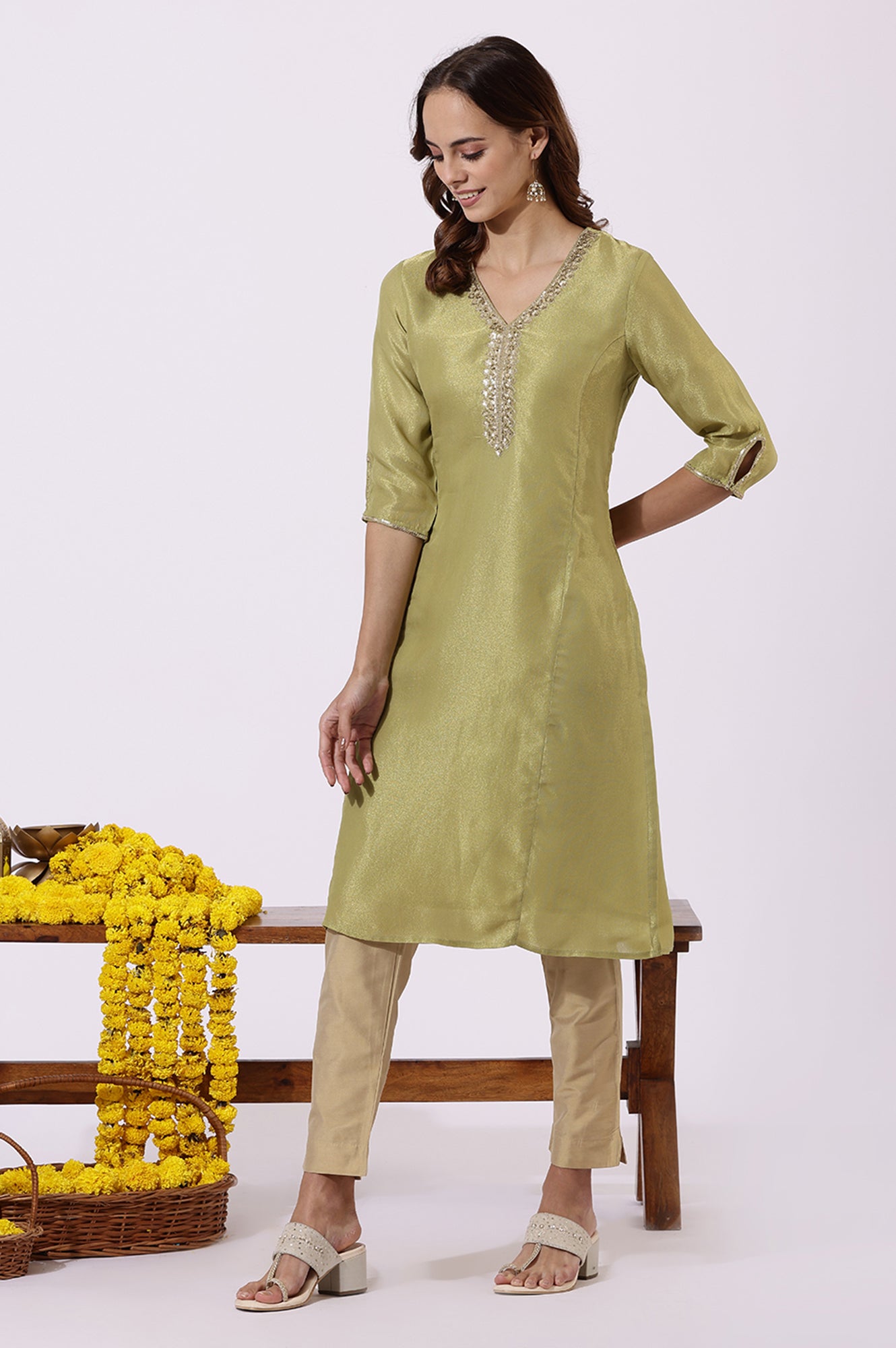 Green Solid Straight Kurta