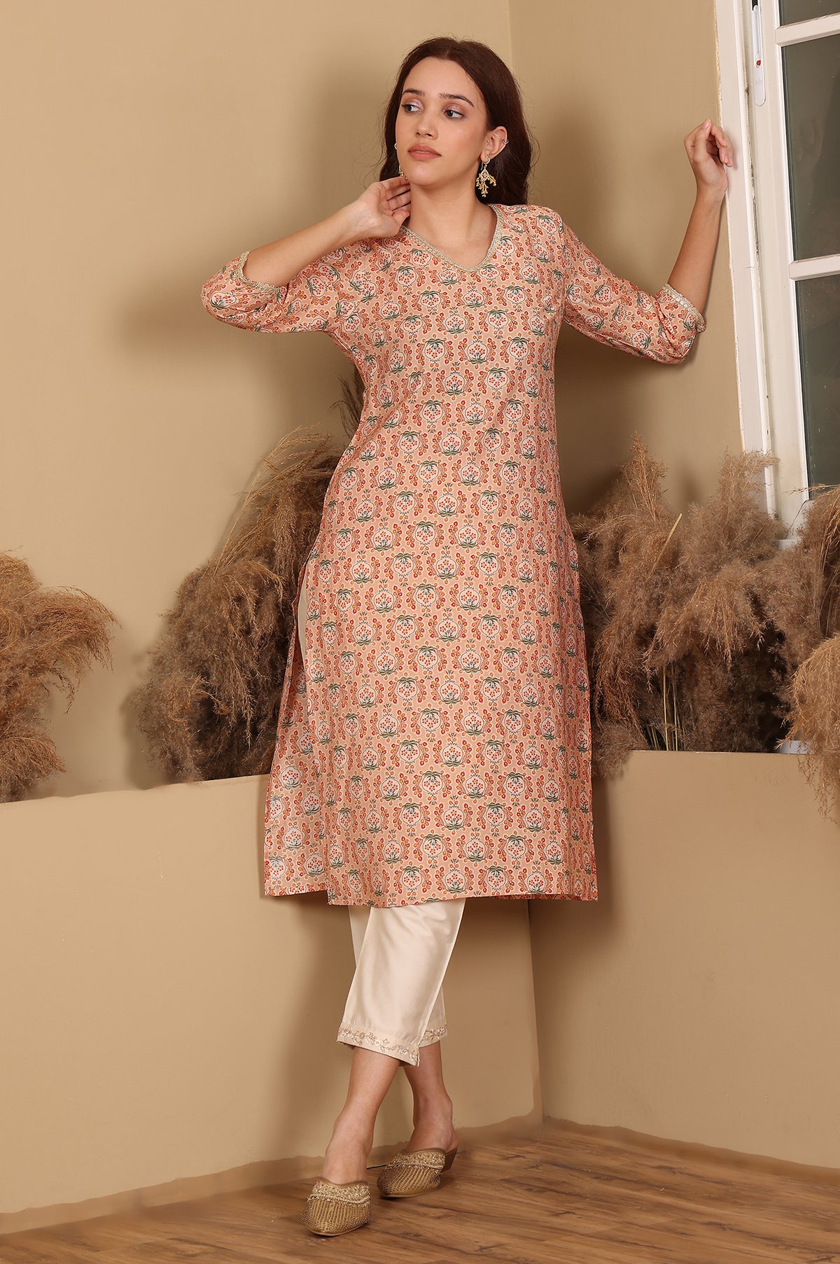 Peach Floral Printed Straight Kurta With Lace Highlight - XXL