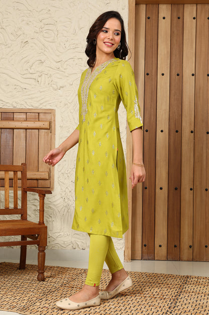 Celery Green Solid Viscose Lycra Tights With Elasticated Band