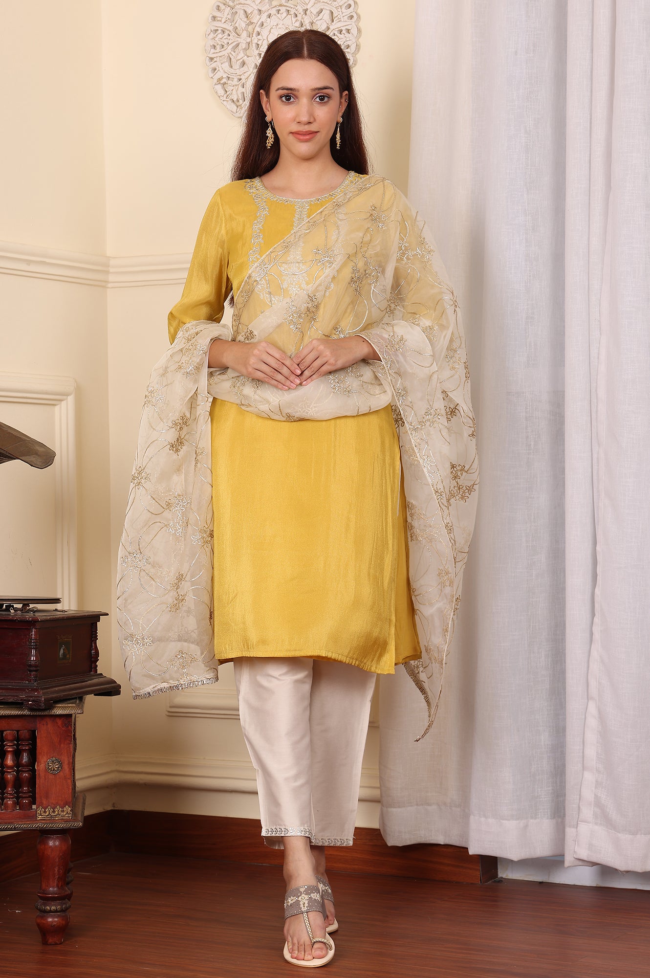 White Embroidered Gota Work Rectangular Organza Dupatta