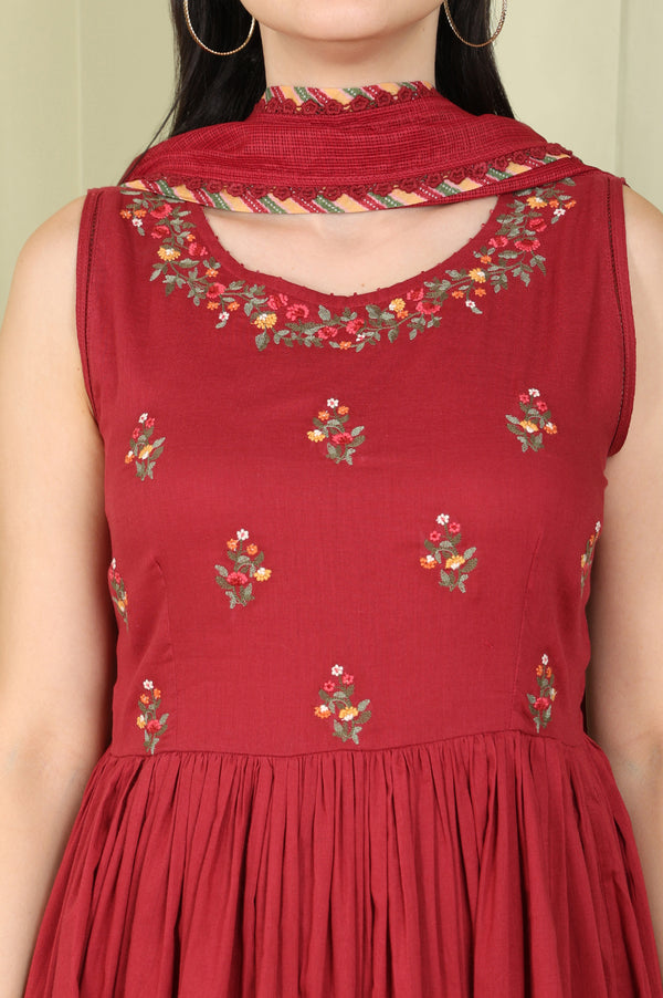 Maroon Floral Thread Embroidered Pure Cotton Sleeveless Kurta, Pants and Dupatta Set