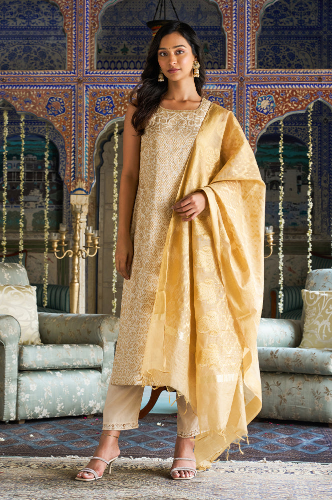Beige Jacquard Sleeveless Embellished Kurta, Pants And Dupatta Set - XXL