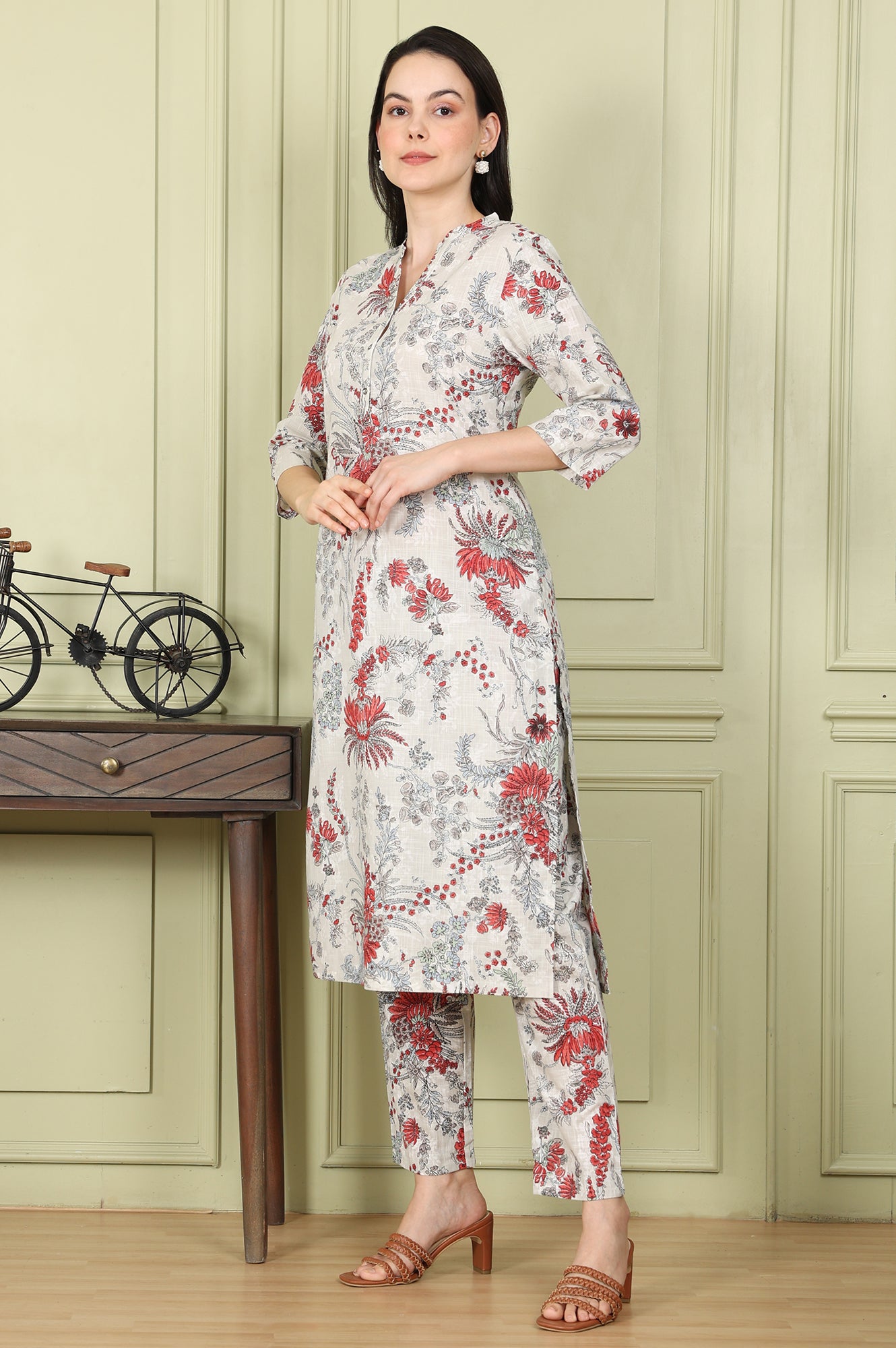 White Floral Printed Pure Cotton Straight Kurta And Pants Set - wforwoman