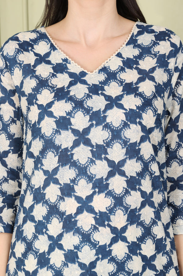 Blue Floral Printed Cotton Blend Straight Kurta And Pants Co-Ord Set