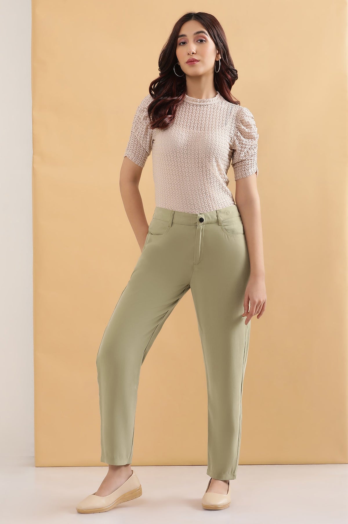 Elleven Women's Green Solid Straight Fit Woven Pants With Belt Loops - M
