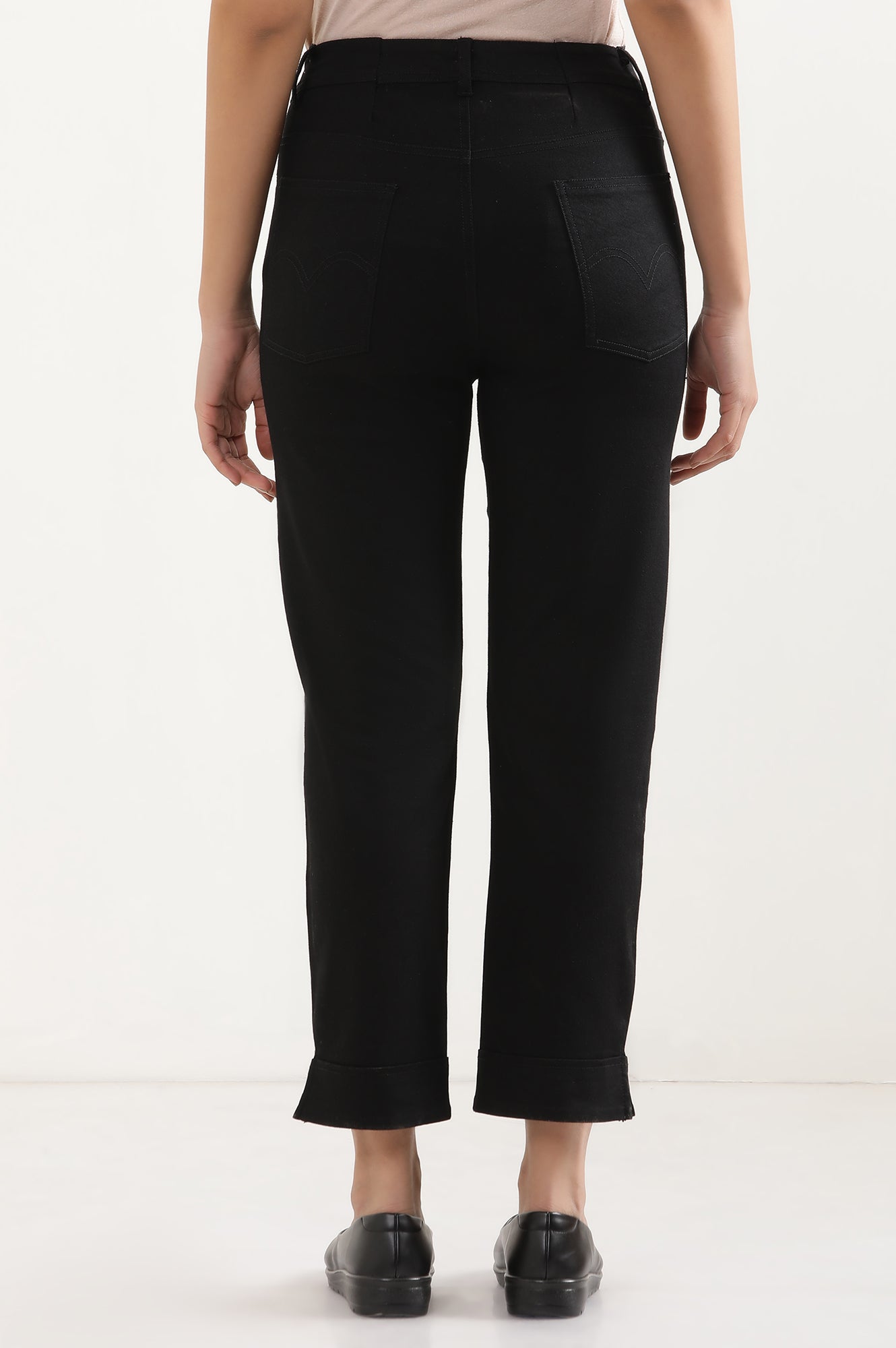 Black Solid Straight Fit Denim Pants With Side Slit