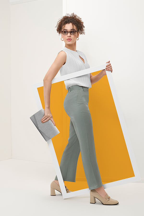 Elleven Women's Grey Solid Straight Fit Woven Pants With Elasticated Back