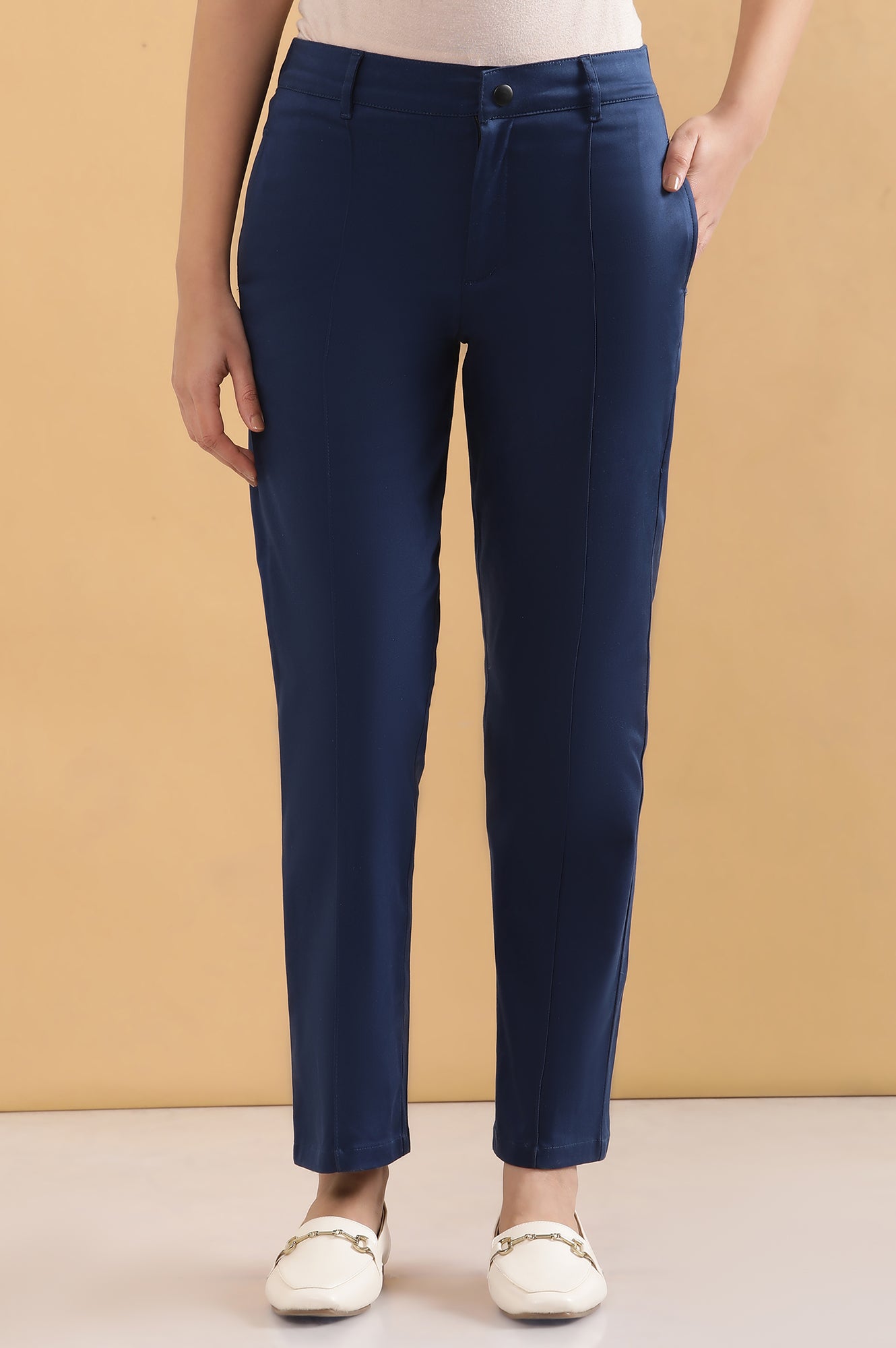 Blue Solid Straight Fit Cotton Pants With Pintuck Detail