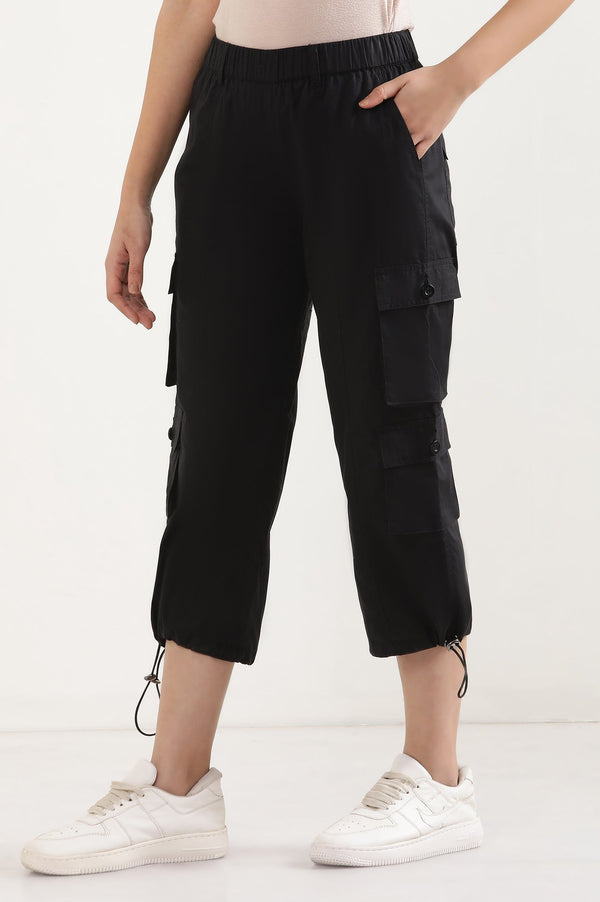 Elleven Women's Black Solid Straight Fit Cotton Cropped Pants With Drawstring
