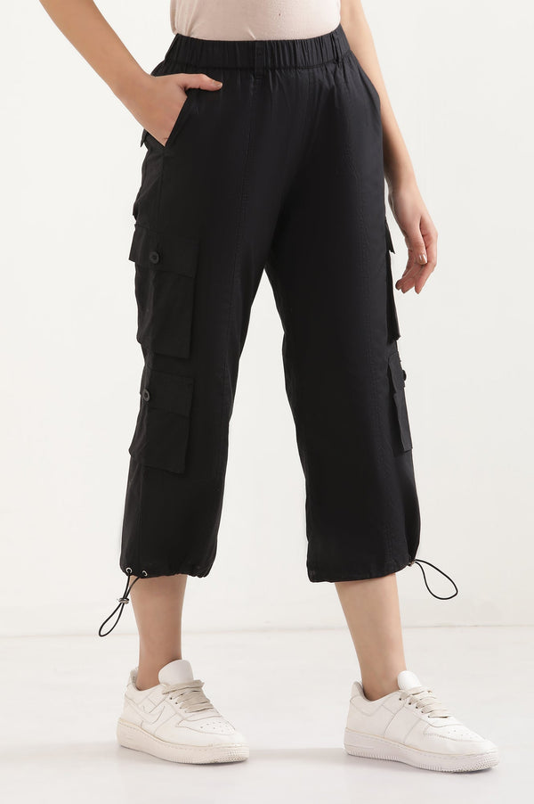 Elleven Women's Black Solid Straight Fit Cotton Cropped Pants With Drawstring