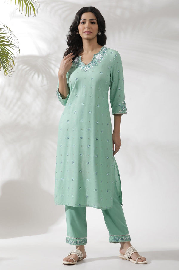 Green Floral Printed And Embroidered Kurta