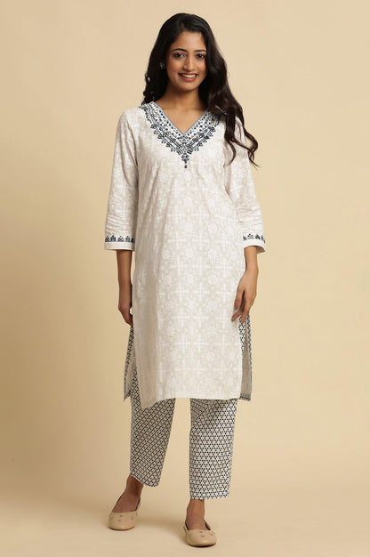 White Cotton Kurta With Embroidered Neck - wforwoman