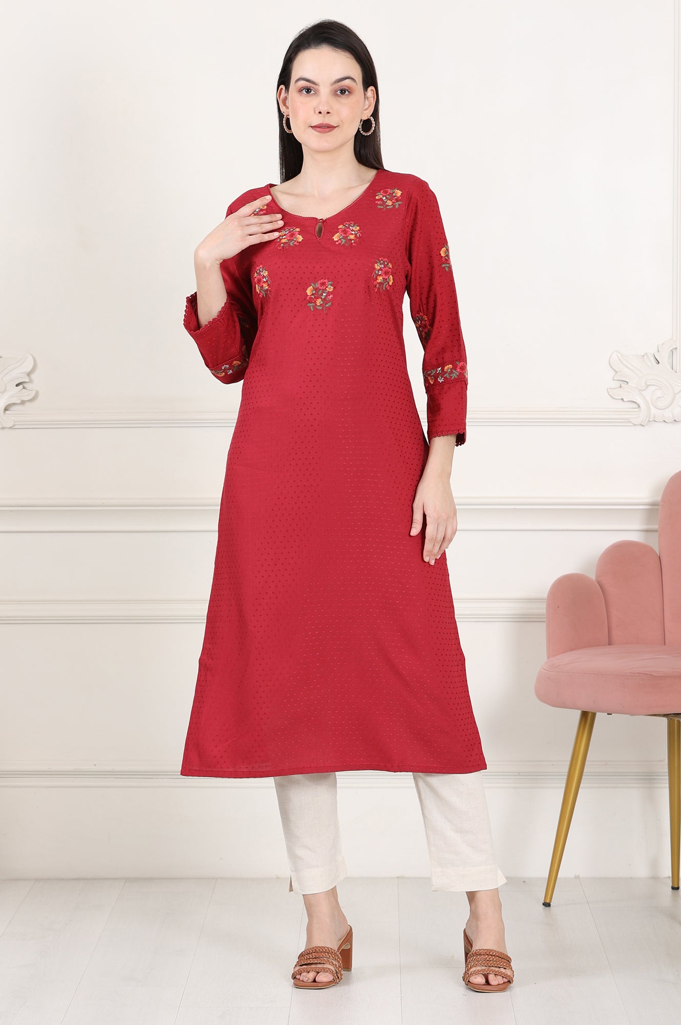 Maroon Thread Embroidered Yoke Textured Dobby Straight Kurta - wforwoman